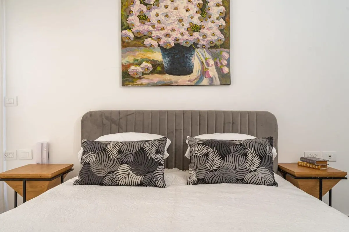 Image 1 of Agrippas St 8 – Isrentals