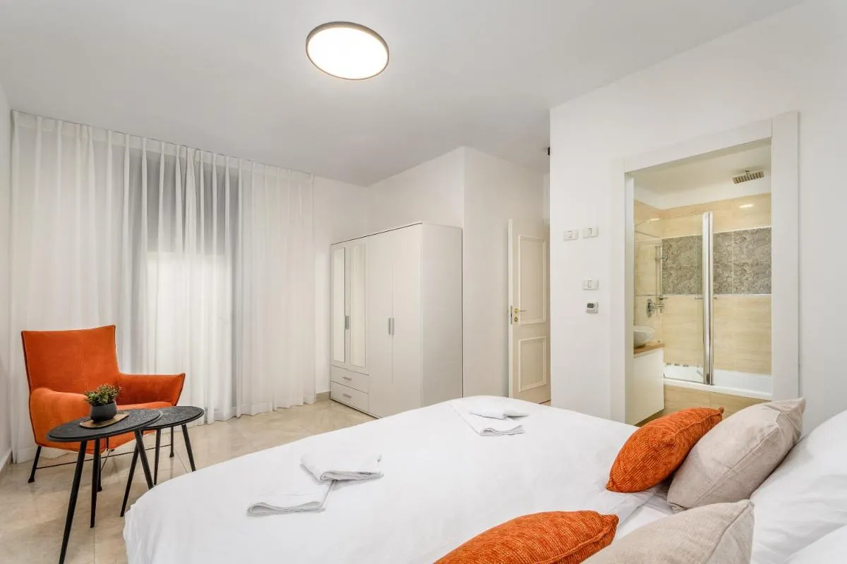 Image 1 of Apartment In The Shukanyon Building In Jerusalem