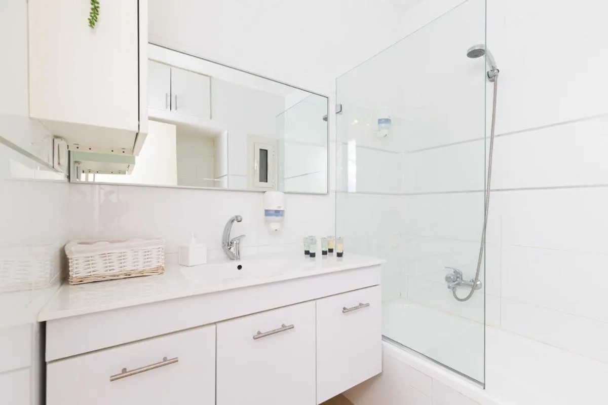 Image 2 of Apartment in Rehavia Jerusalem