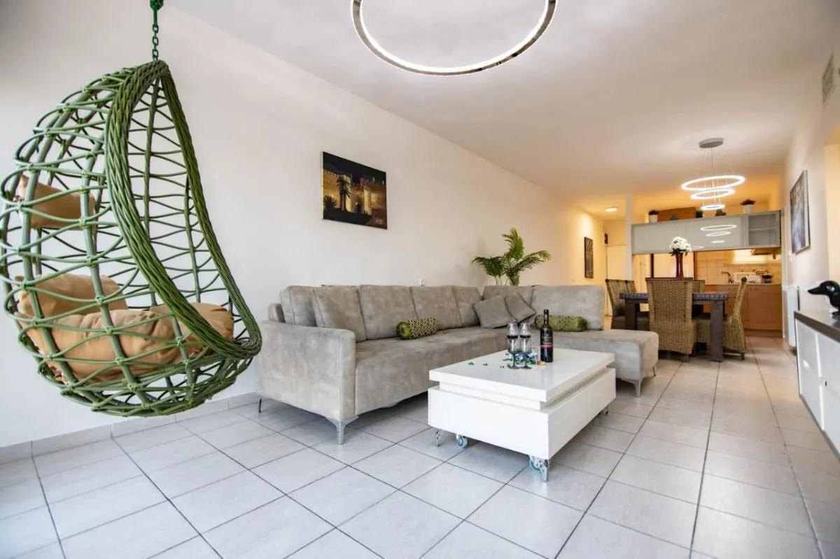 Image 3 of Art Apartment In Mamila – Parking Best Location 1