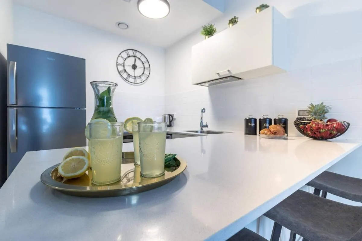 Image 3 of Beautiful 1 bedroom in great central area