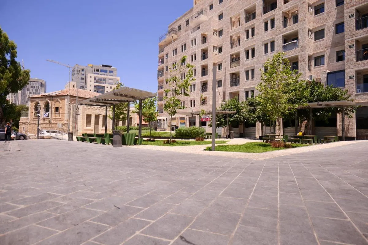 Image 5 of Beautiful 2BR near Mahane Yehuda