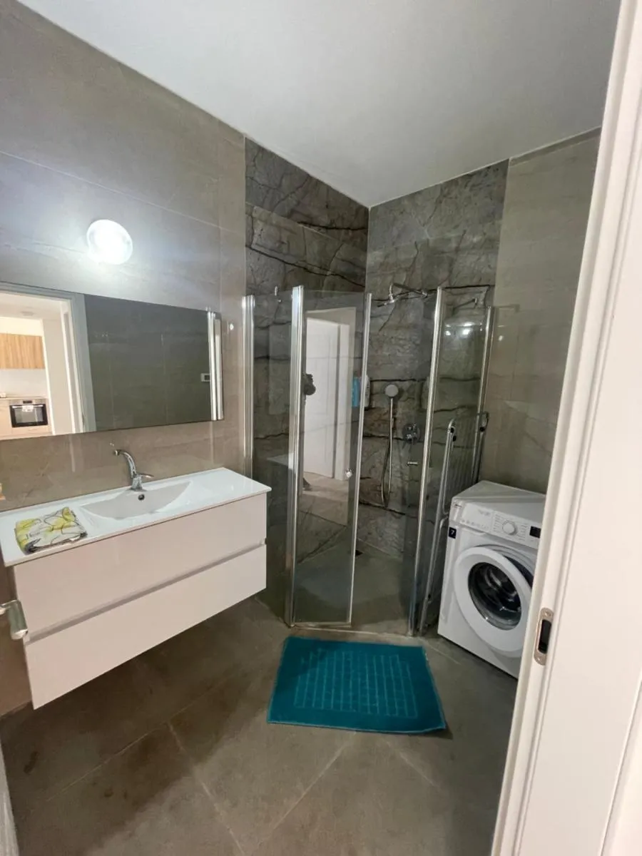 Image 2 of Beautiful 2BR near Mahane Yehuda