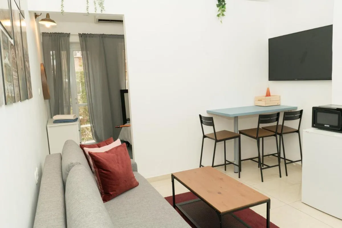 Image 4 of Ben Yehuda Apt