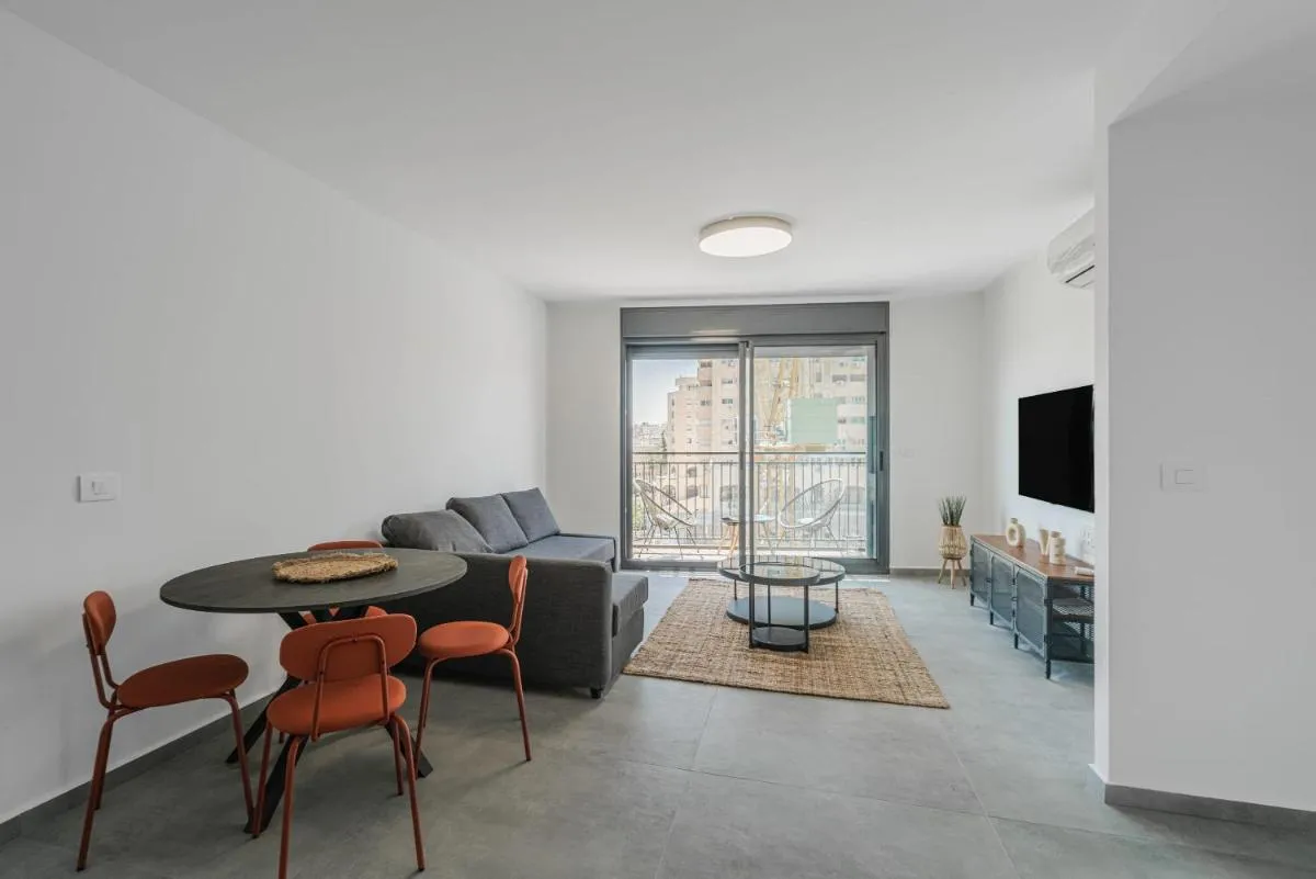 Image 4 of Charming 1BR Agripas Jerusalem By Holiday Rentals