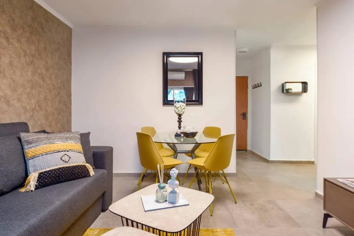 Image 4 of Charming home heart of the city