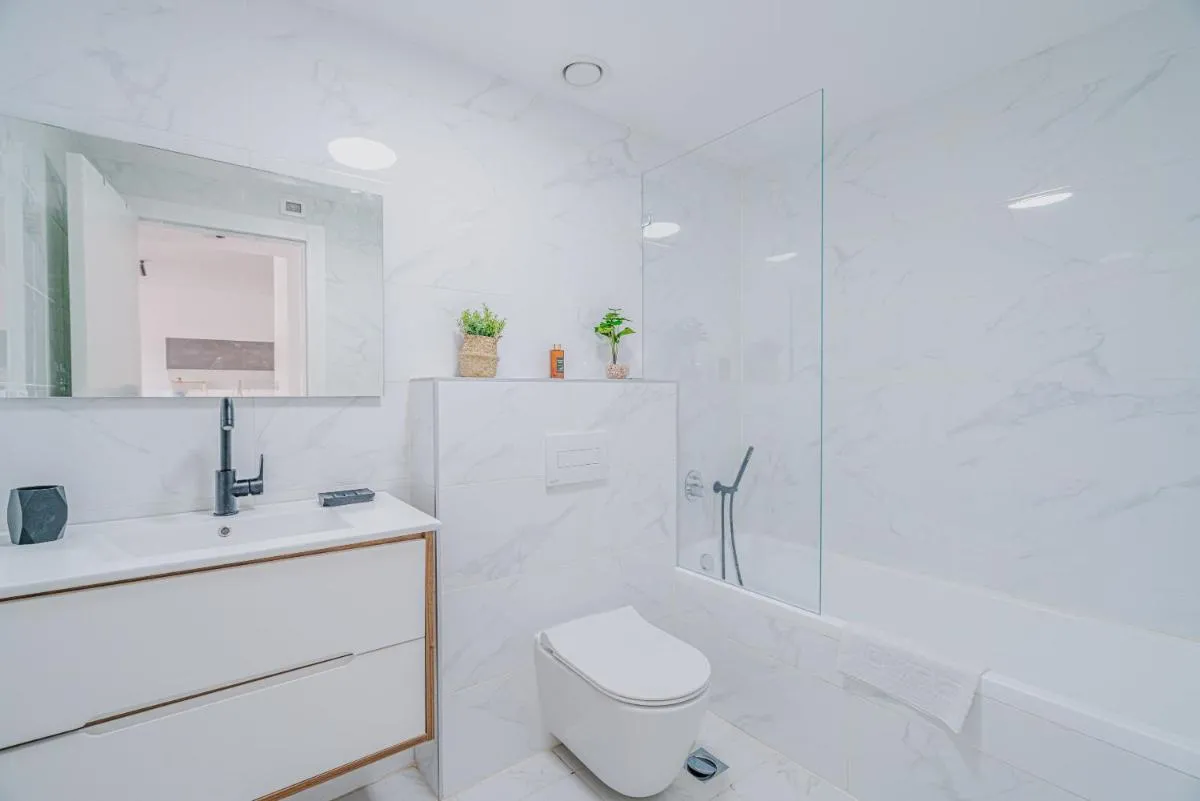 Image 2 of Cozy 1BR in Agripas Jerusalem By Holiday Rentals