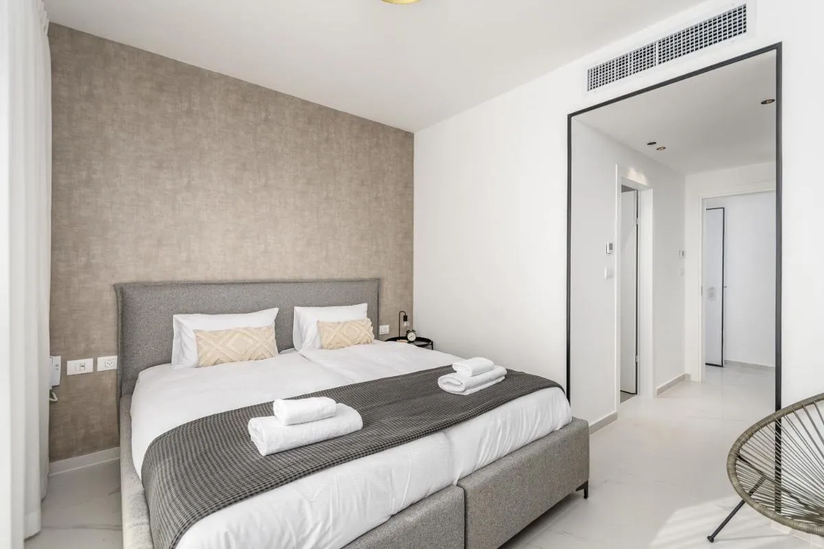 Image 1 of Designed 2BDR&2Bth w Parking- mahne yehuda sea u jerusalem