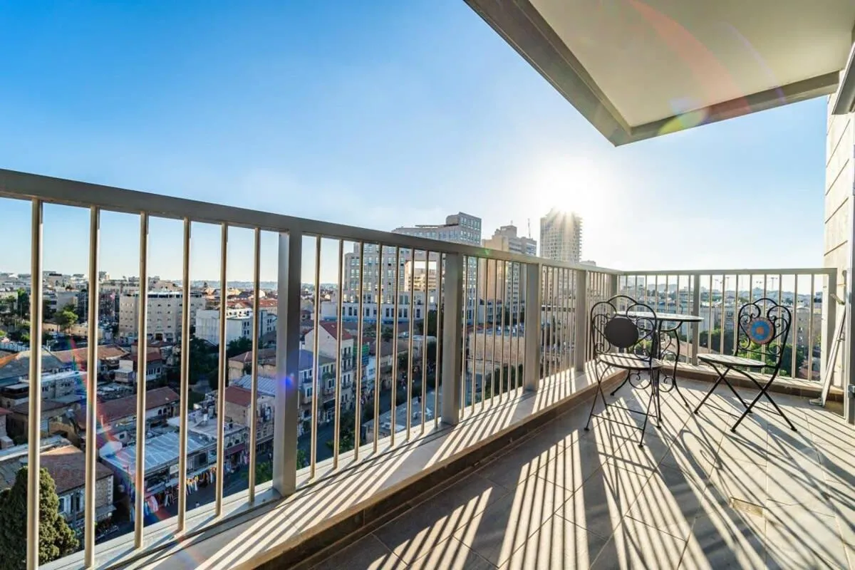 Image 5 of Dreamy 2 Bedroom In Best Location Parking