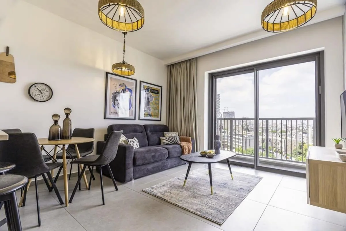 Image 3 of Exclusive 1 Bdm Apartment Parking City Center