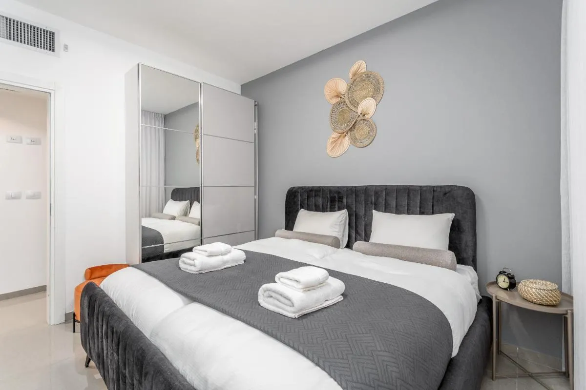 Image 1 of Haneviim Boutique – Mamilla Area sea-u jerusalem