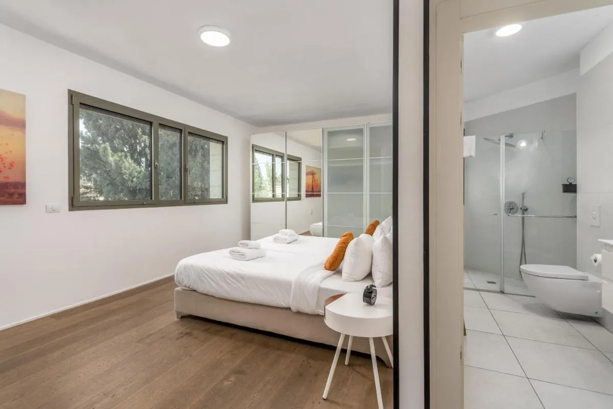 Image 2 of Haneviim Boutique – Mamilla Area sea-u jerusalem