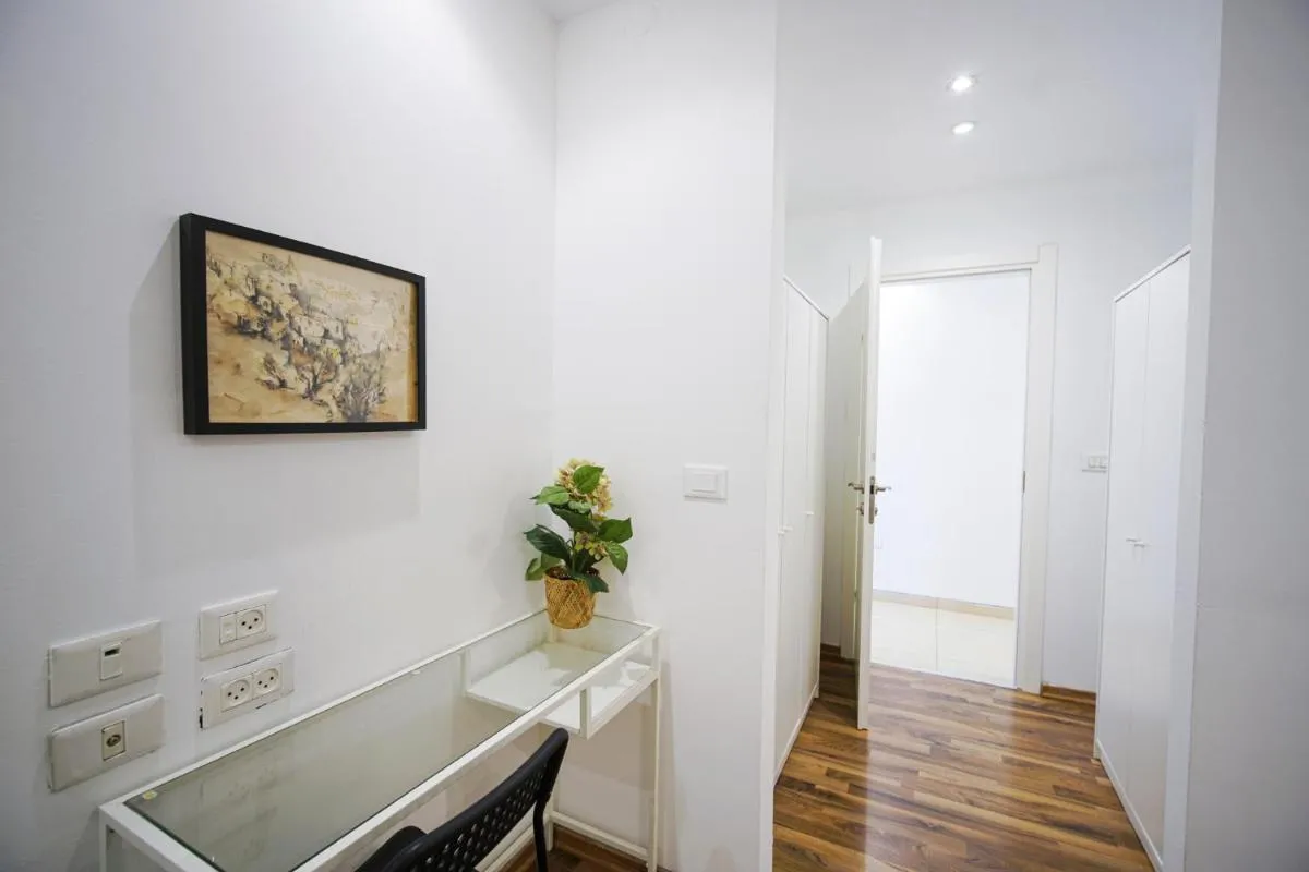 Image 6 of Harav Kuk Modern Apartment By Nimizz