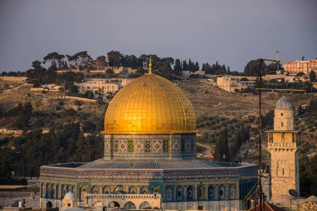 Image 5 of Into Jerusalem heart