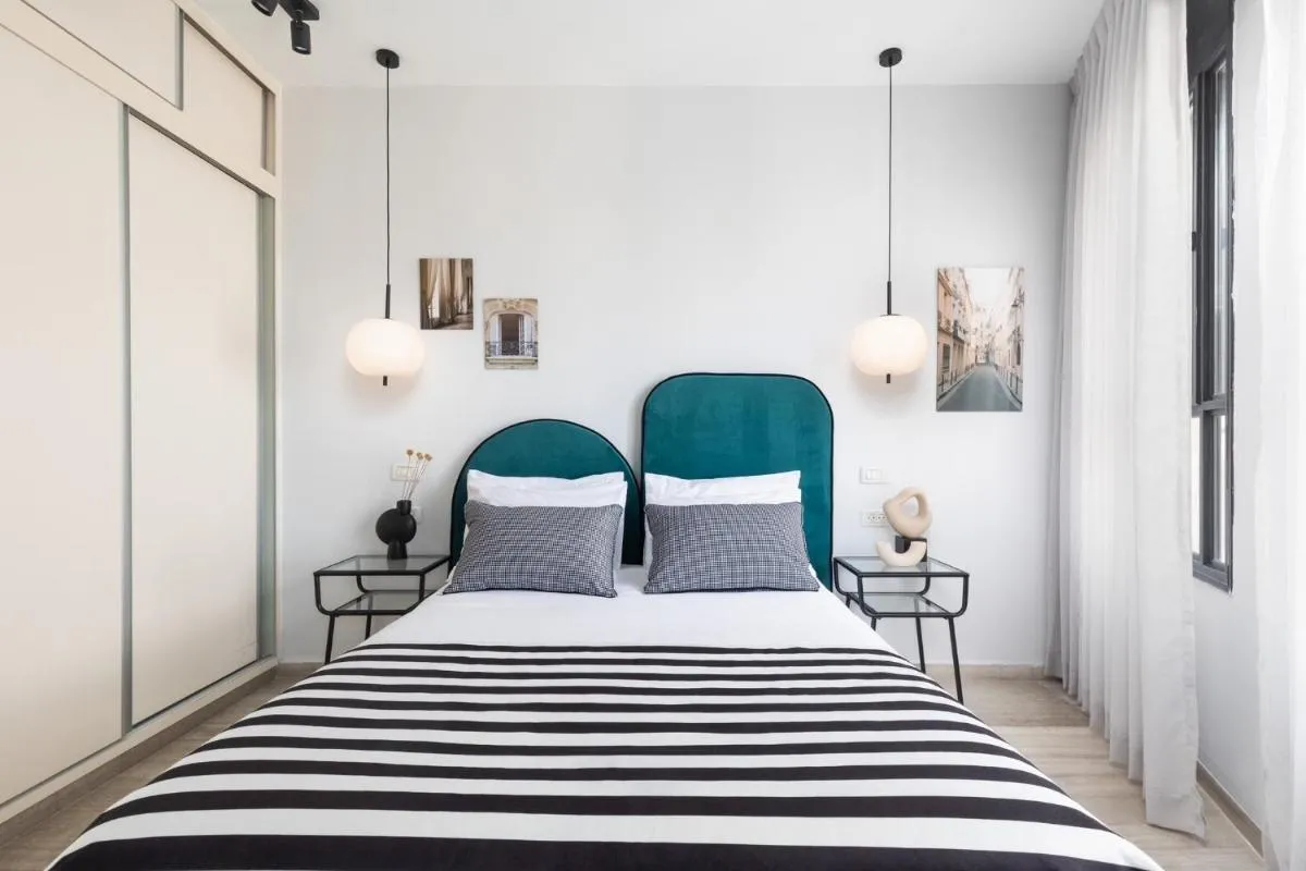 Image 2 of JLM Rooftop luxury apartment