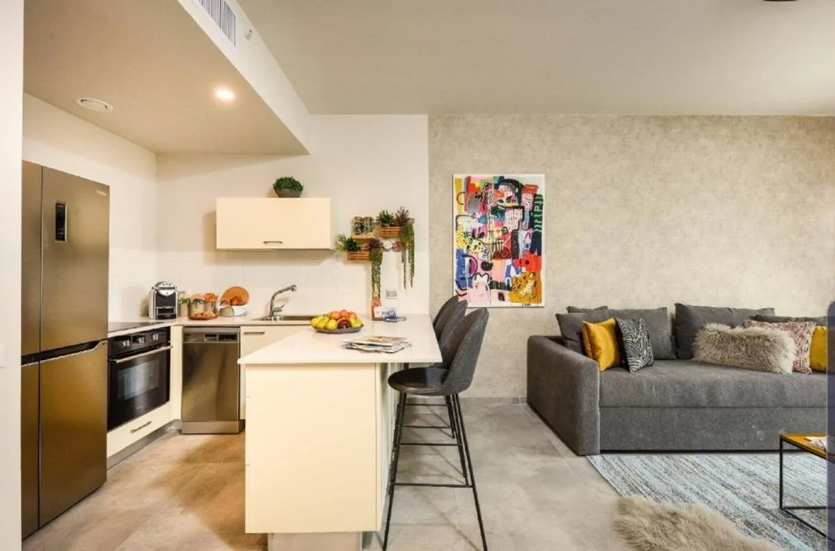 Image 1 of J-Tower Apartments