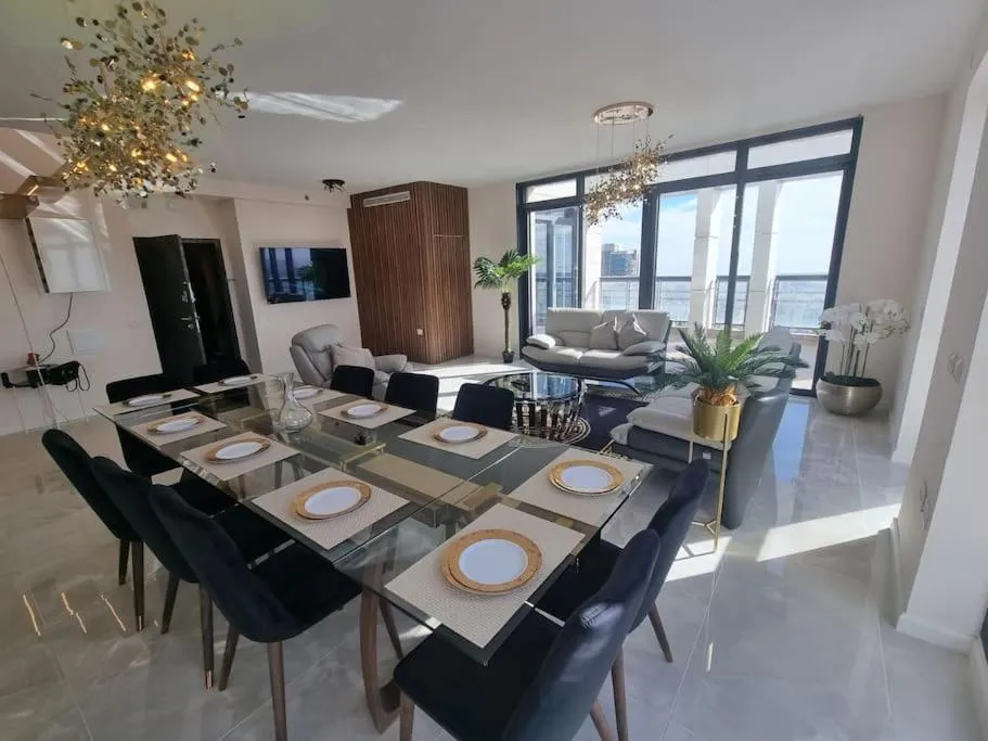 Image 1 of JTower Royal Suites – The Penthouse – Alefimmoed
