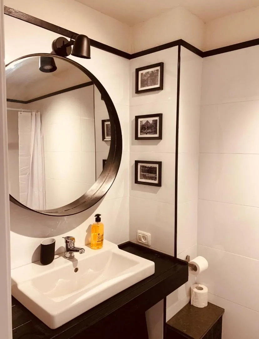 Image 3 of La Guta Studio Loft The Renee Suite