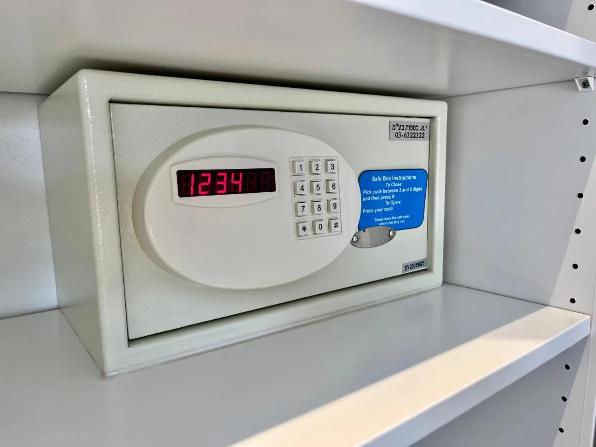 Image 4 of Lovely New Private Duplex in Prime City Center location