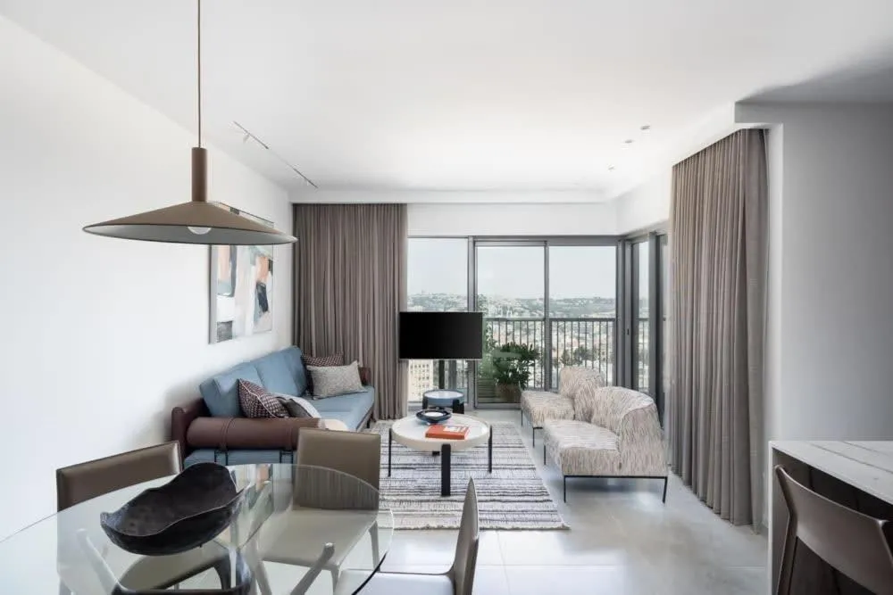 Image 4 of Luxurious 16th-Floor Apartment with Panoramic Views in Savyon View Tower Jerusalem