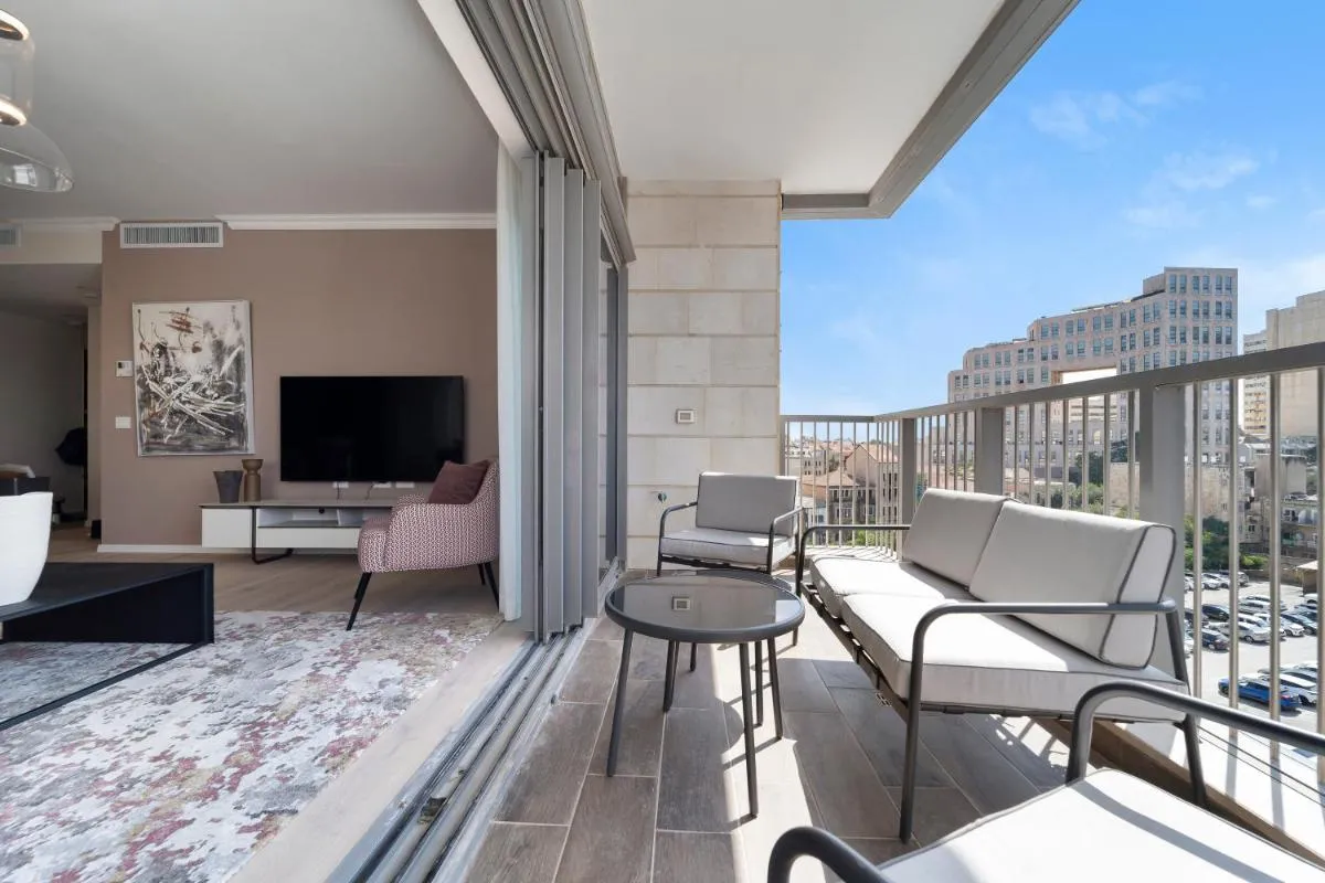 Image 4 of Luxury 2BDR In The Heart Of Jerusalem