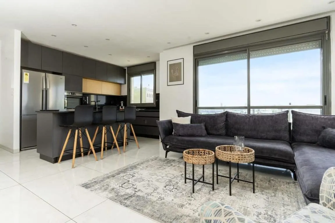 Image of Luxury 3 Bedrooms apartment in Baka