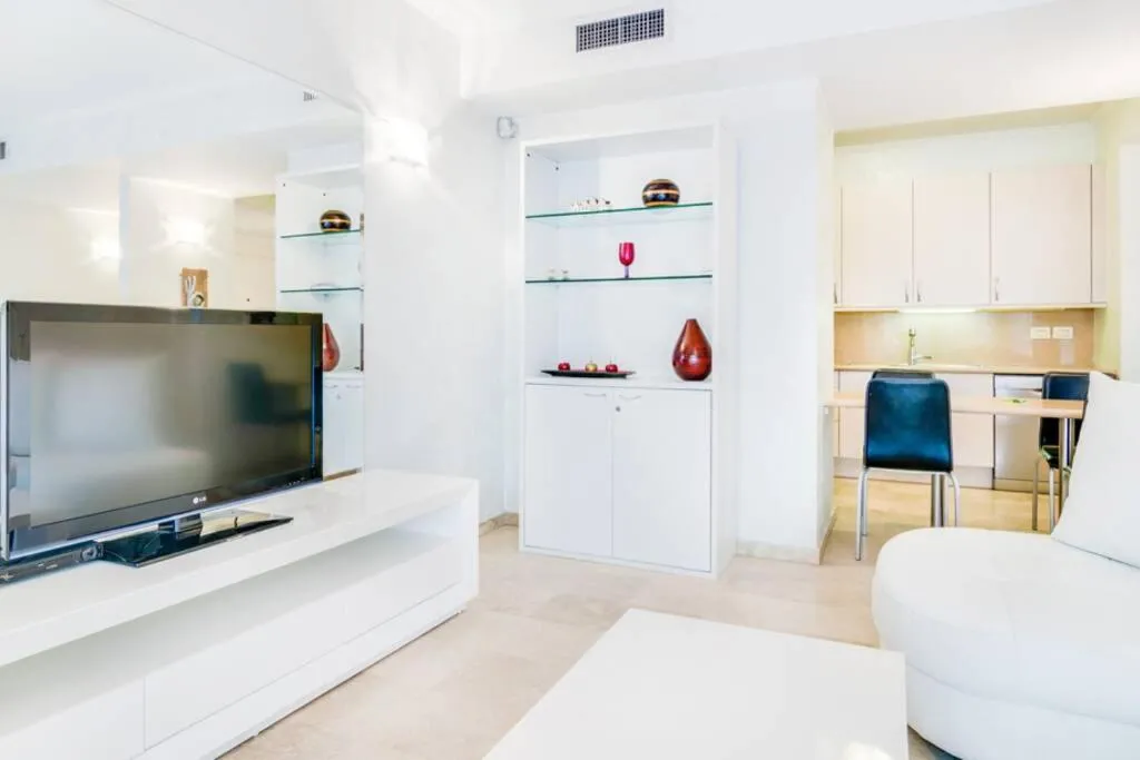 Image 5 of Mamilla Pool – David’s Village – Jerusalem-Rent