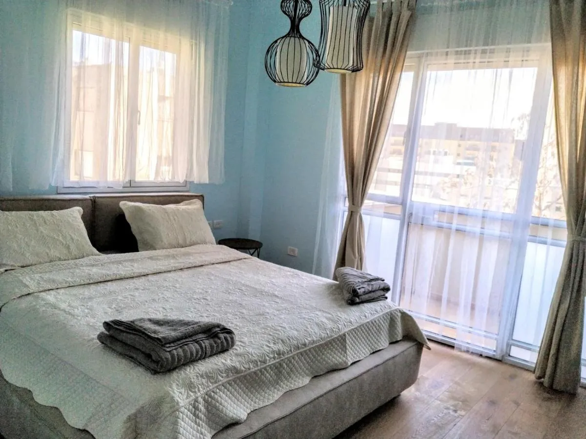 Image 1 of Nettas luxurious central Jerusalem Ap