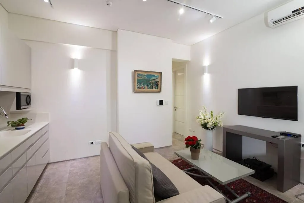Image 4 of New luxurious apt, the BEST location in Jerusalem