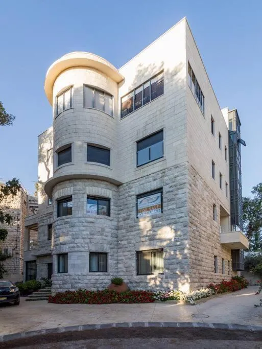 Image 5 of New luxurious apt, the BEST location in Jerusalem