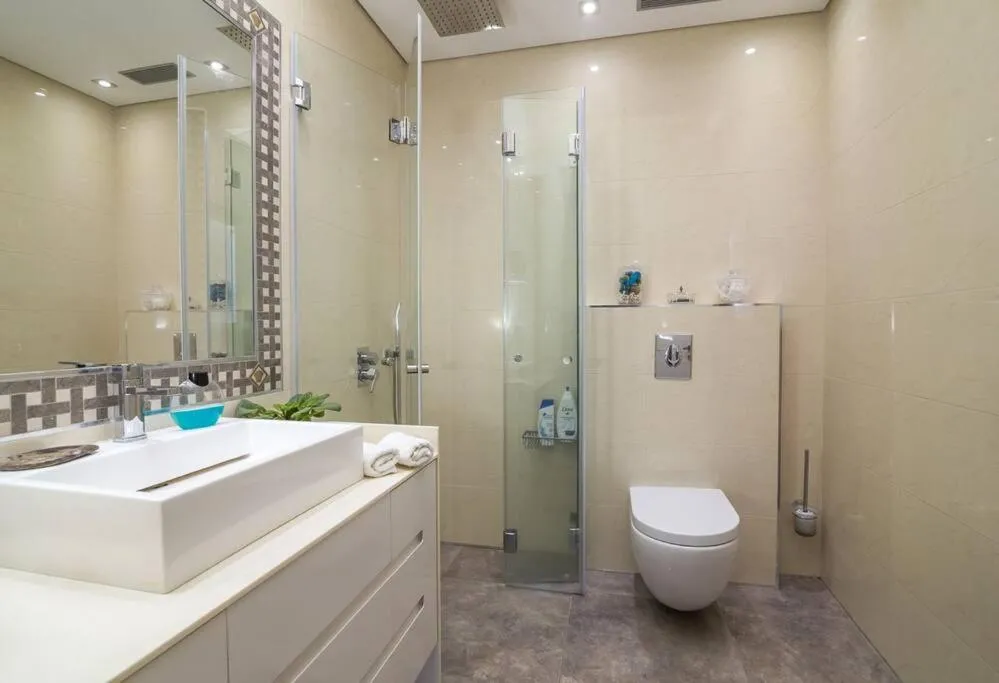 Image 2 of New luxurious apt, the BEST location in Jerusalem