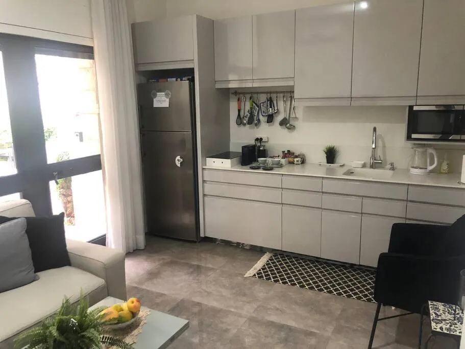 Image 3 of New luxurious apt, the BEST location in Jerusalem