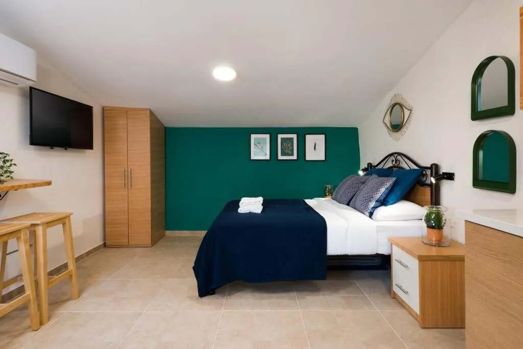 Image 2 of Ovadia Somech #5