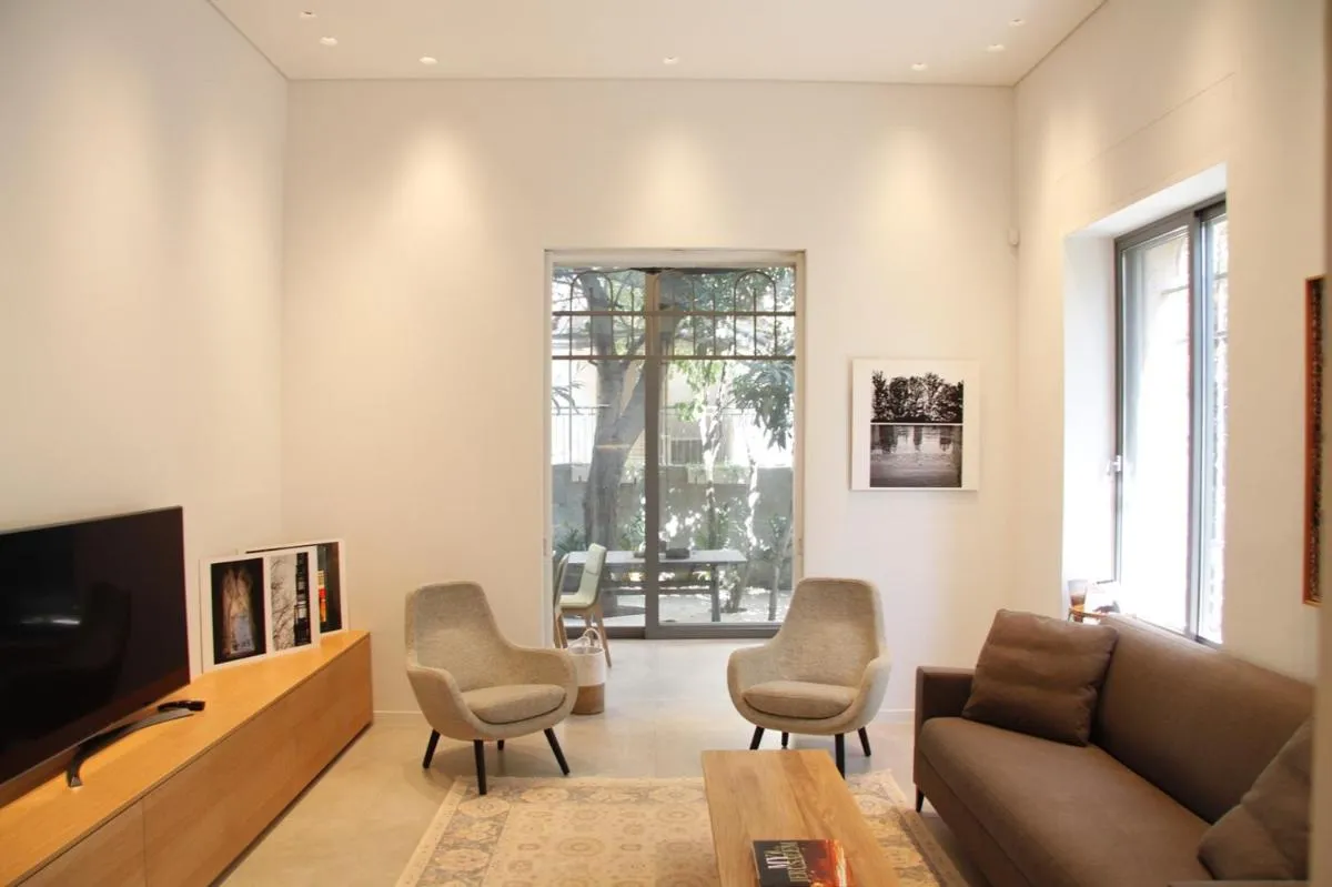 Image 4 of Ruth Suite