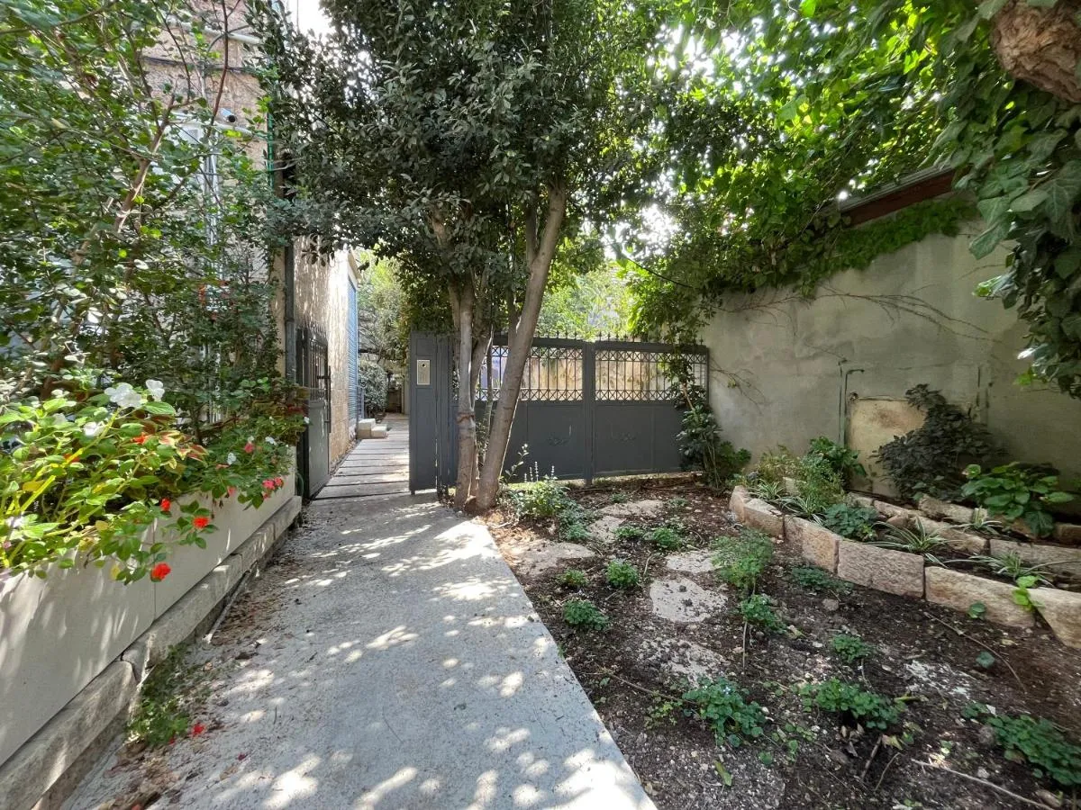 Image 5 of Ruth Suite