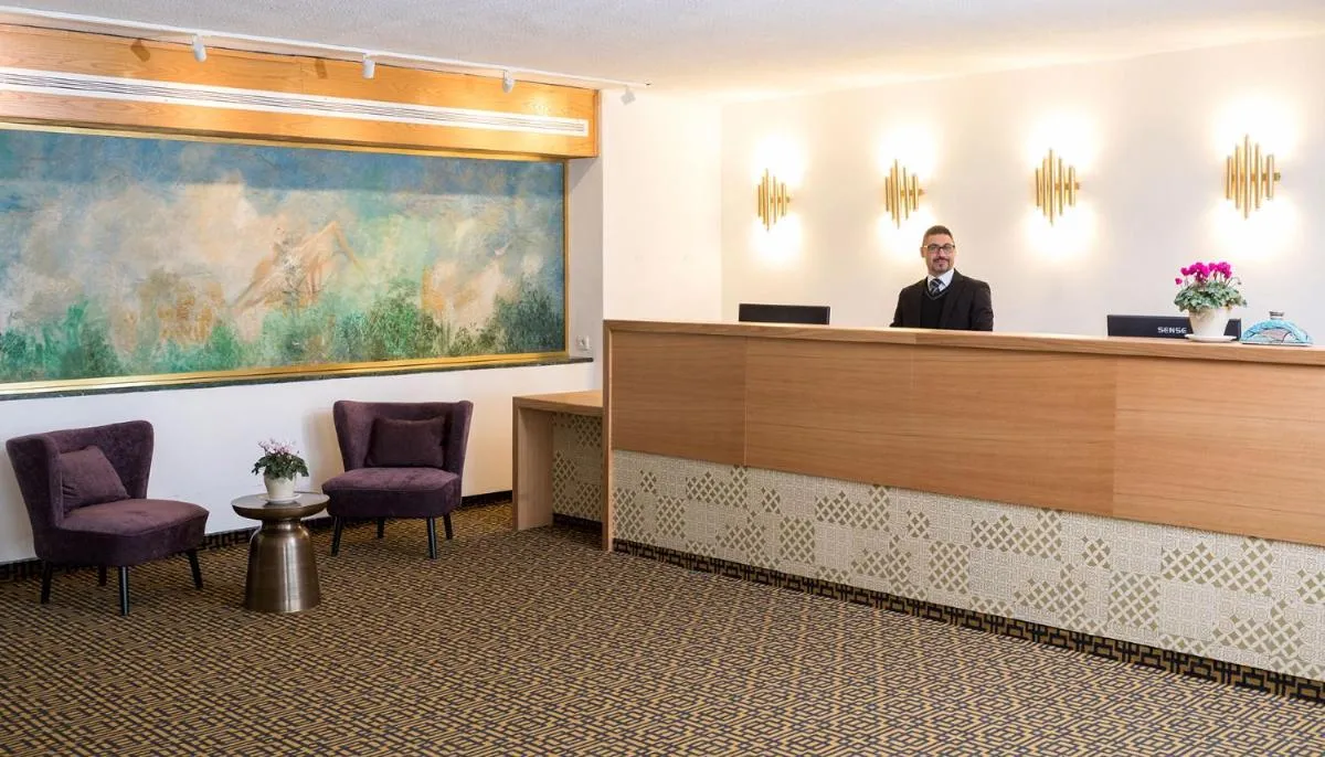 Image 5 of Seven Arches Hotel