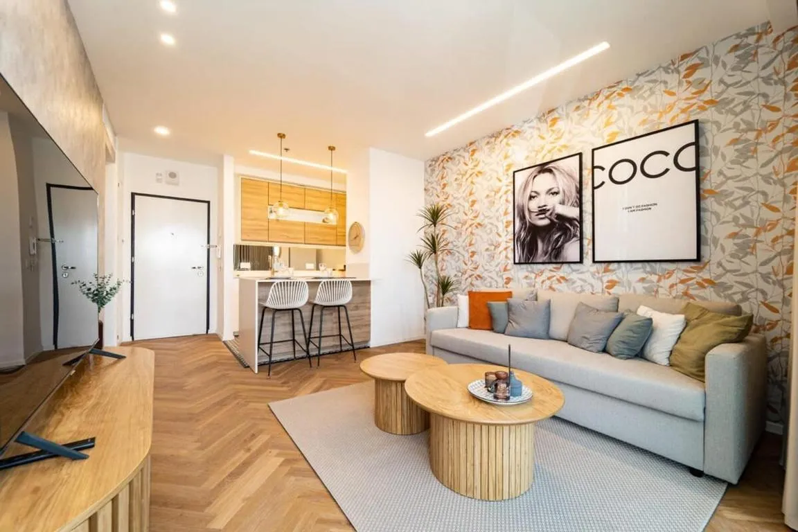 Image of Stylish 1 Bedroom Savyon View – Isrentals