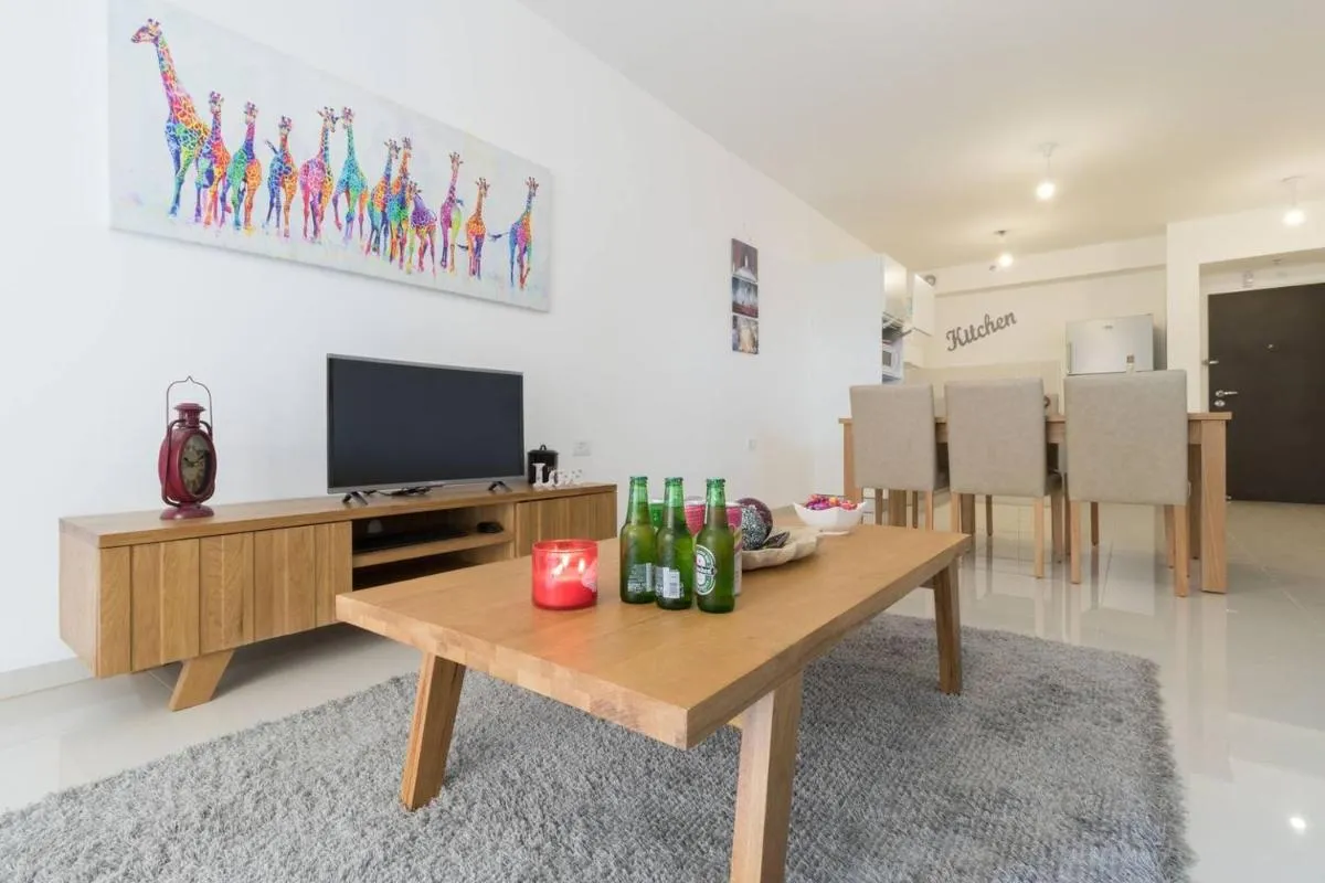 Image 6 of Stylish 2BR/Parking, View Over The Temple Mount