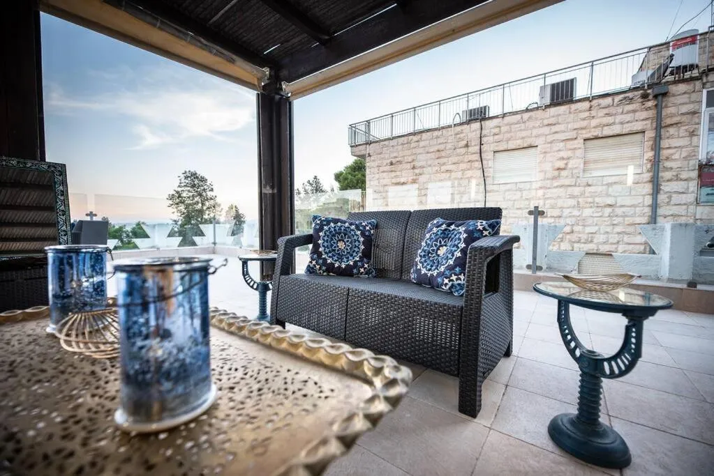 Image 3 of The Blue at Alkalai 8