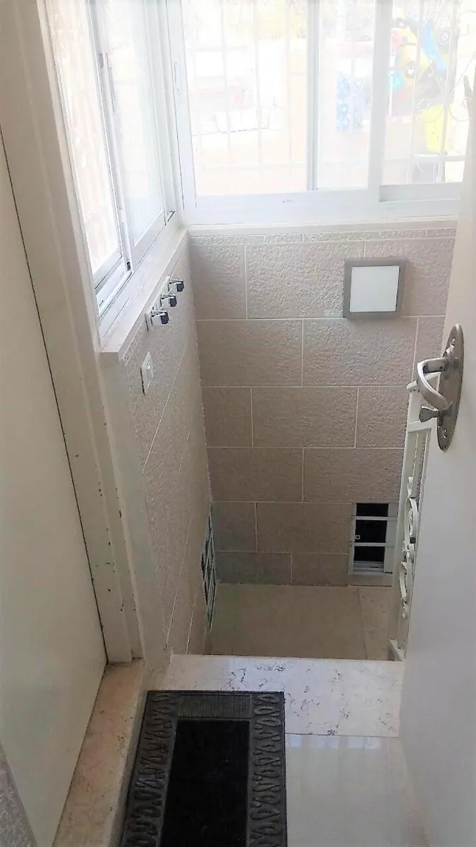 Image 3 of Yair room apartment