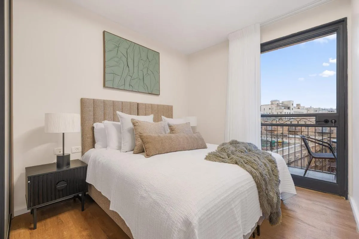 Image 2 of Yashar Suites JLM