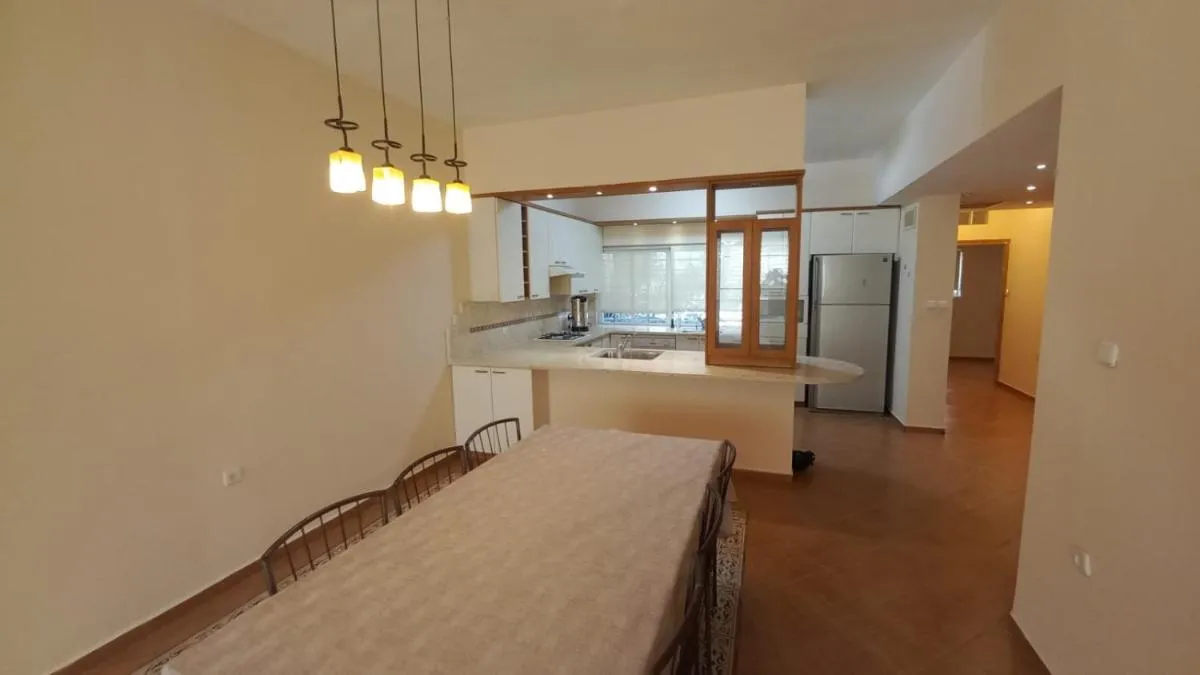 Image 2 of דירת יוקרה בשערי חסד