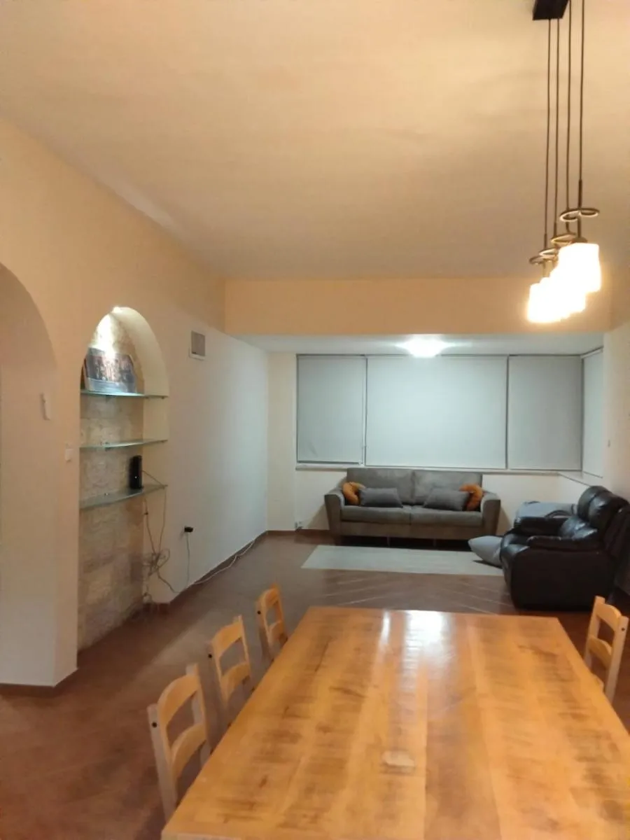 Image 4 of דירת יוקרה בשערי חסד