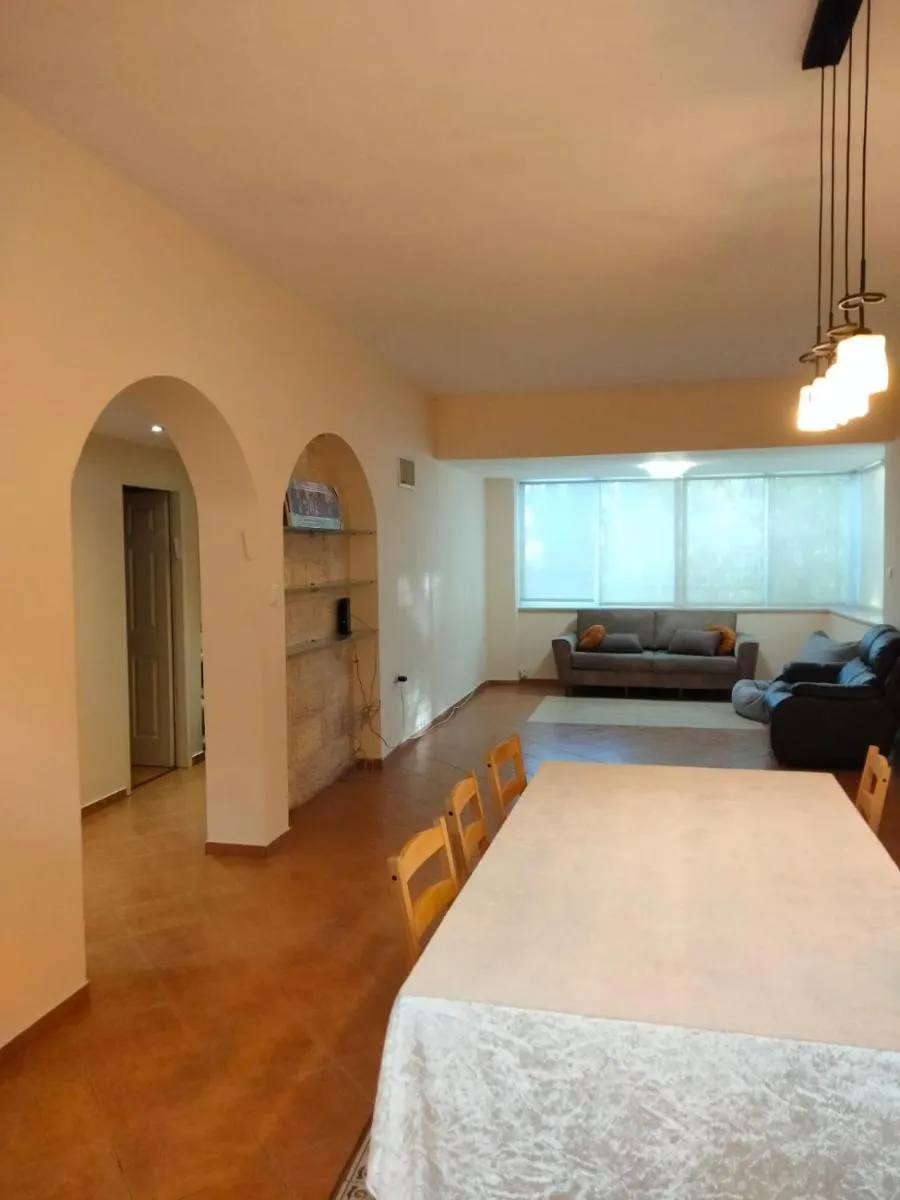 Image 3 of דירת יוקרה בשערי חסד