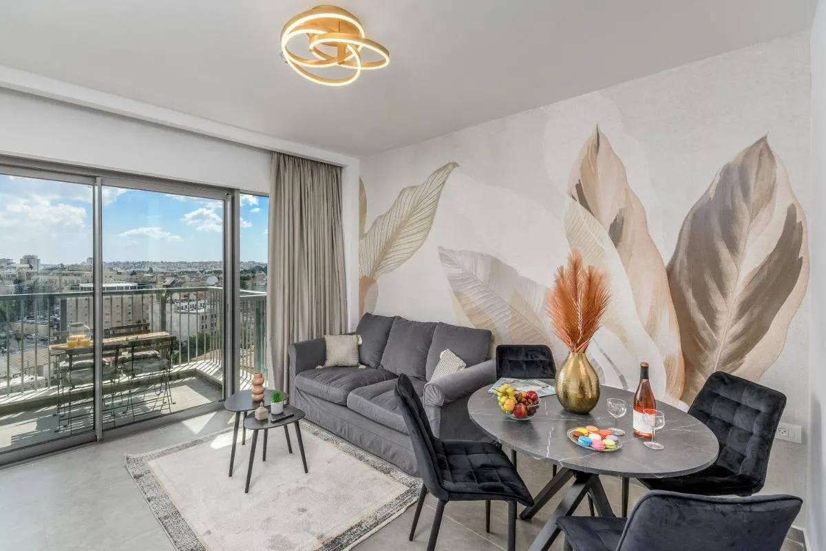 Image 3 of savyon View-Sunny 1BDR & balcony sea-u jerusalem